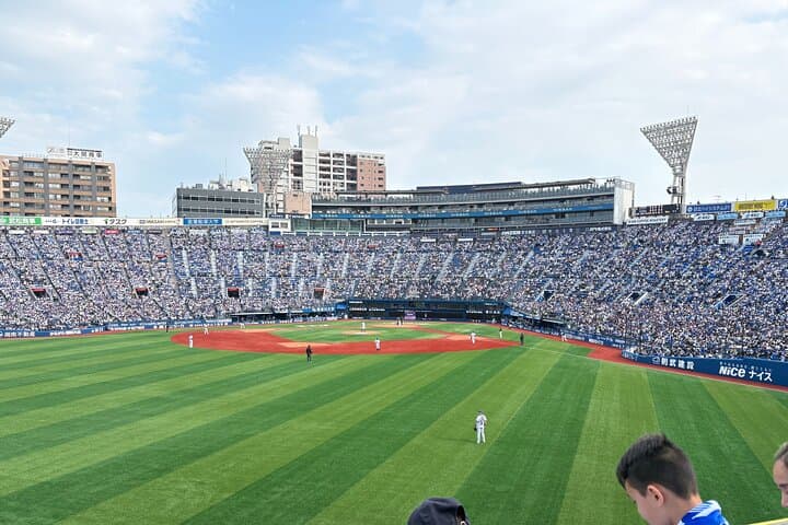 Catch a Baseball Game in Tokyo with a Local - Tickets Included — photo 2