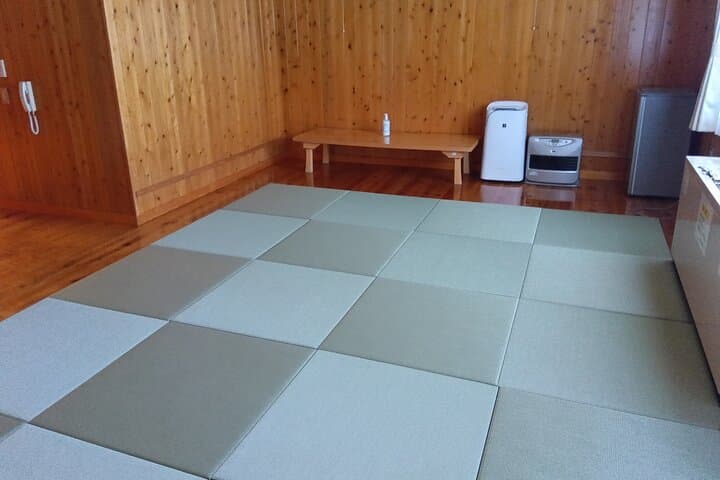 Traditional Yosegi Coaster Making — photo 12