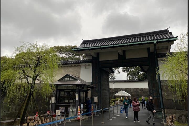 Tokyo Imperial Palace Private Shogun Tour — photo 20