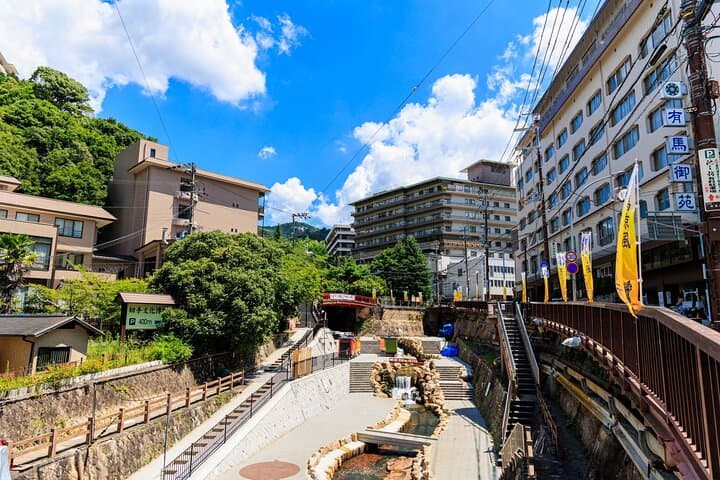 Himeji Castle, Arima Onsen & Mt. Rokko: 1-Day Bus Tour from Osaka — photo 9