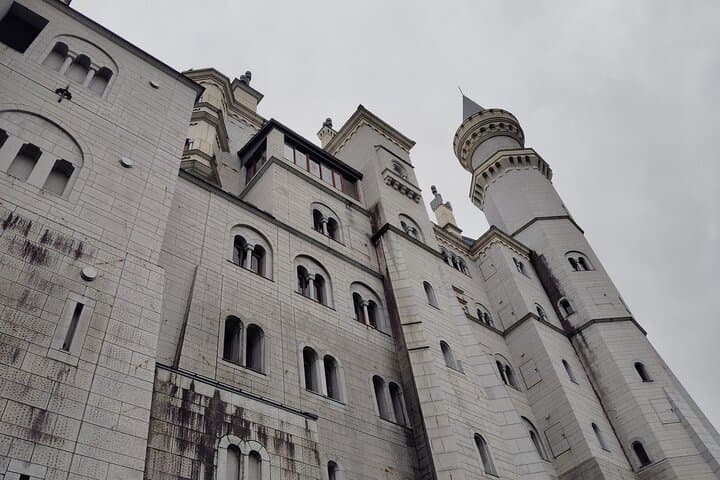 Himeji: Explore Taiyo Park’s Hidden Castle & World Landmarks — photo 10
