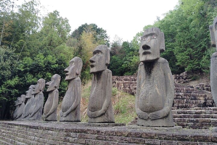 Himeji: Explore Taiyo Park’s Hidden Castle & World Landmarks — photo 11