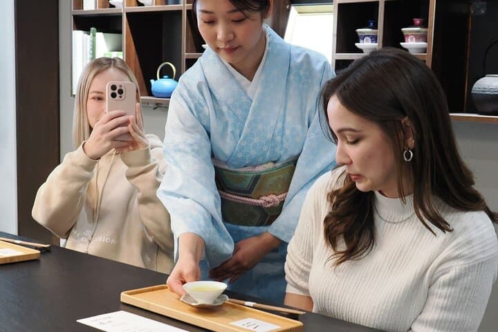 Tokyo Traditional Tea Ceremony with a Japanese Tea Master — photo 12