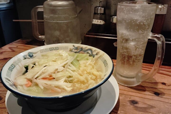 Himeji: Nightlife Tour with Local Guide and Food — photo 6