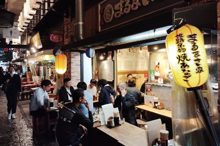 Himeji: Nightlife Tour with Local Guide and Food — photo 2