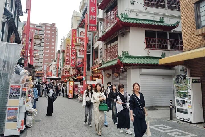 Kobe: 1.5-Hour Local Street Food Guided Tour - Nankinmachi — photo 15