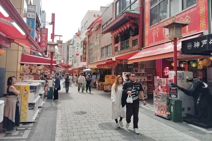 Kobe: 1.5-Hour Local Street Food Guided Tour - Nankinmachi — photo 19