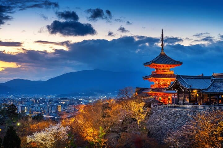 Private Kyoto Luggage Transportation — photo 14