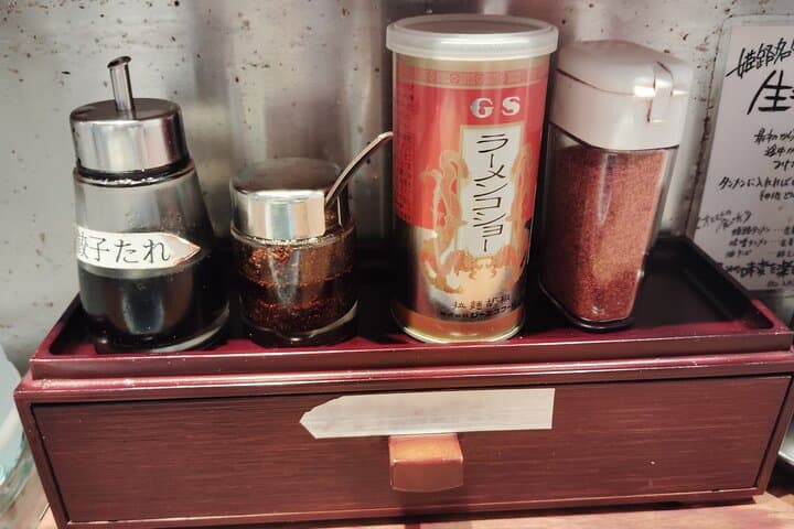 Himeji: Guided Ramen Tour with 2 Bowls of Ramen — photo 3