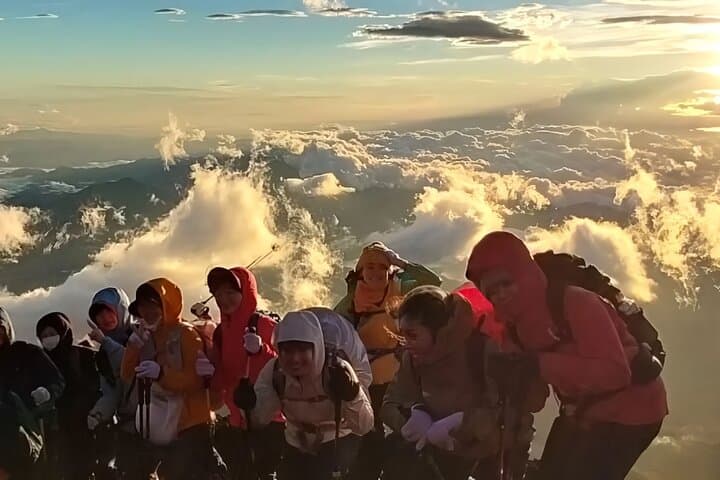 Mt.Fuji Climbing Tour with English Guide 2-days — photo 18