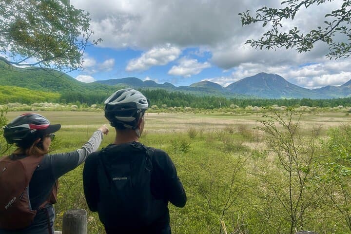 Nikko: Lake Chuzenji Hidden Beach E-Bike Tour with Lunch — photo 5