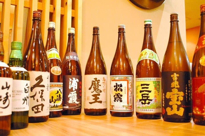 Evening Shrine and Izakaya Japanese Sake Experience Tour — photo 3
