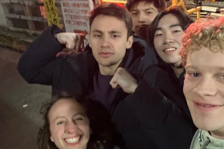 Solo Travelers Unite in Tokyo — photo 8