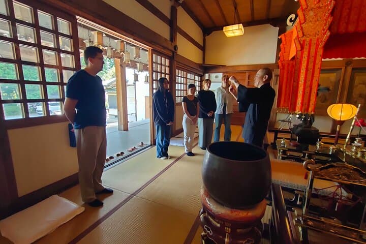 Buddhism Meditation, Statues Viewing Lunch Box Making at temple — photo 5