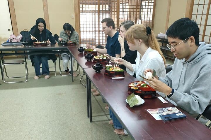 Buddhism Meditation, Statues Viewing Lunch Box Making at temple — photo 20