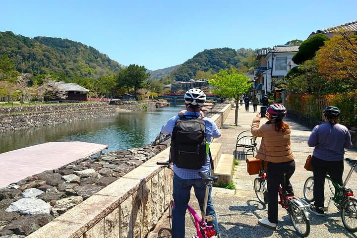 Slow Cycling Tour at Uji's Matcha Green Tea Fields and Heritage — photo 20