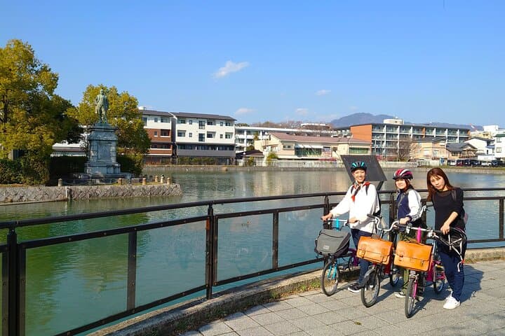 Kyoto: Higashiyama Slow Cycling Tour along the quiet waterfront — photo 20