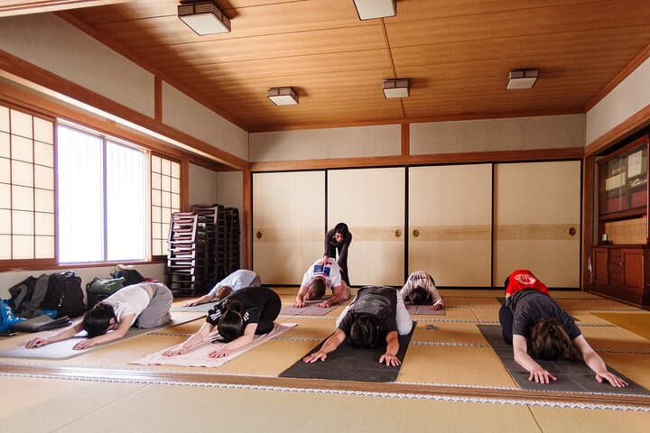 Sacred Temple Yoga Experience in Japan — photo 8