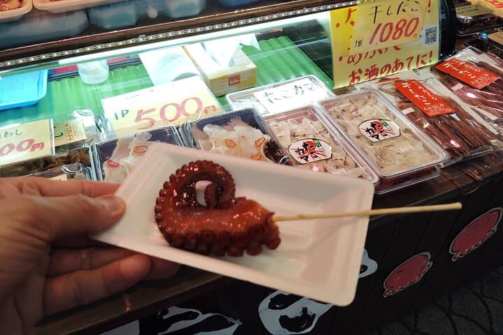 Kobe Local Market Uonotana Guided Food Tour with Tastings — photo 2