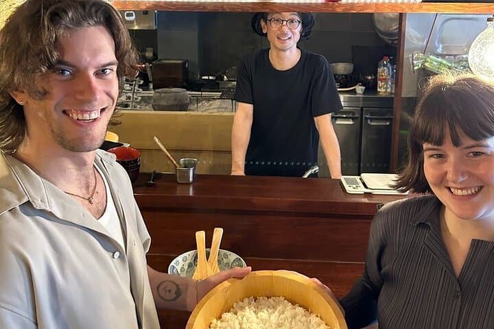 Tokyo Tsukiji Fish Market Tour & Sushi Cooking Class — photo 4