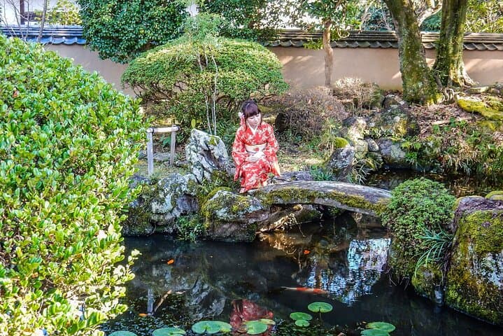 Kimono Walk and Tea ceremooy and sake in Historic Kitsuki Castle — photo 9