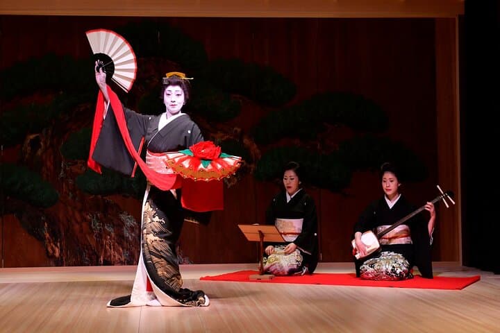 Suigian Japanese Performing Arts and Full Course Japanese Cuisine — photo 1