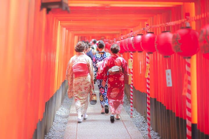 Kyoto: Early Morning Guided Tour to Fushimi Inari — photo 2
