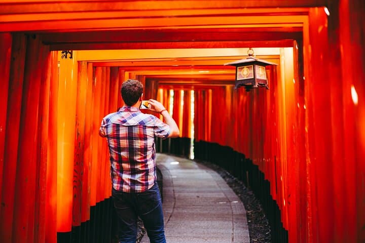 Kyoto: Early Morning Guided Tour to Fushimi Inari — photo 1