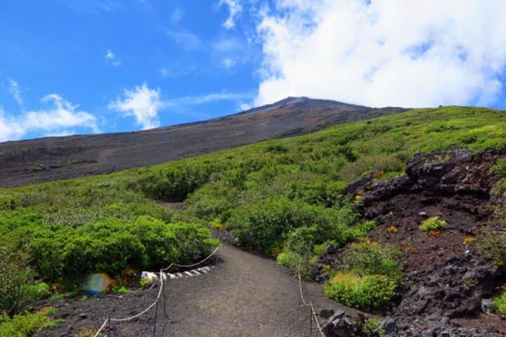 2-Day Mt. Fuji Summit Climb & 8th Station Stay with English Guide — photo 14