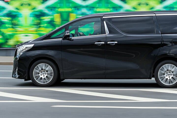 Tokyo To Osaka or Kyoto Private Luxury Car Transfer — photo 3