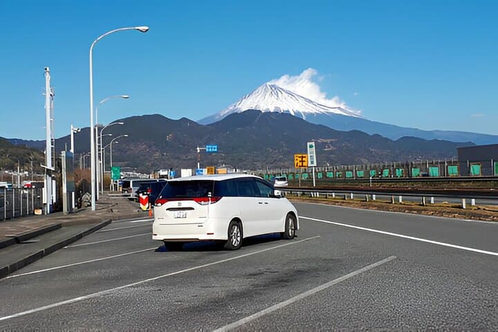 Tokyo To Osaka or Kyoto Private Luxury Car Transfer — photo 10