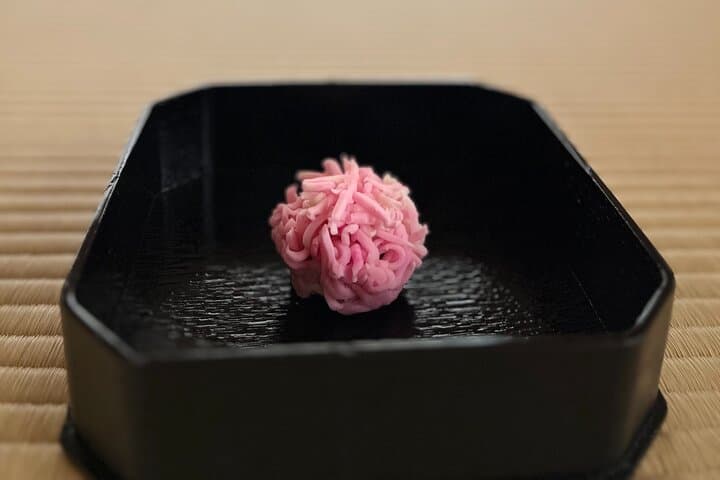Authentic Japanese Tea Ceremony in an Intimate Setting — photo 6