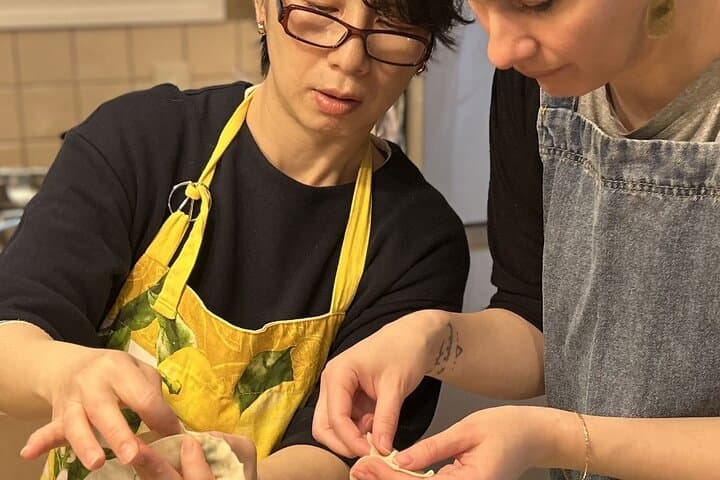 Let's make ramen and gyoza at a local Tokyo home！ — photo 5