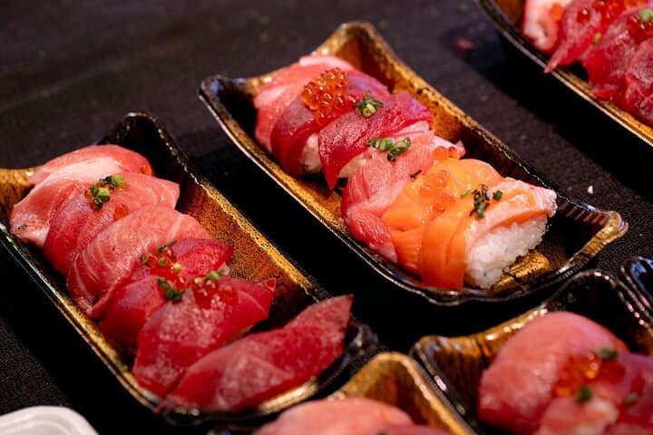 For First Time Visitor：Tsukiji Food Tour with Tokyo Travel Advice — photo 6