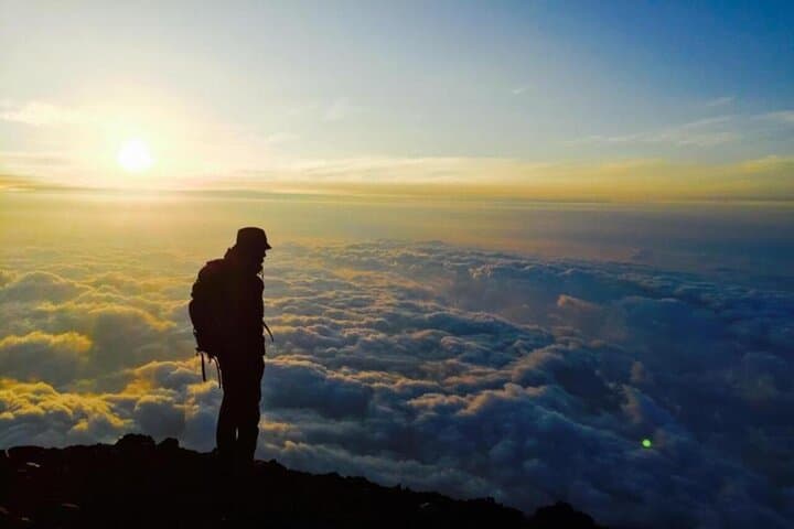 2-Day Mt. Fuji Summit Climb & 8th Station Stay with English Guide — photo 7