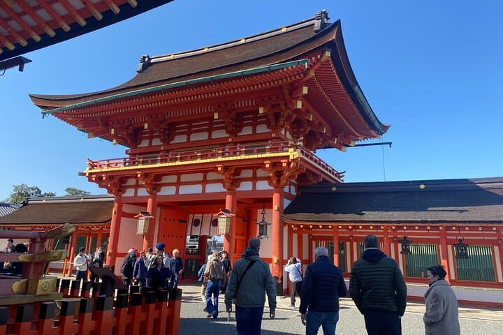 Kyoto Private Car Tour from Osaka to Gion and Fushimi — photo 12