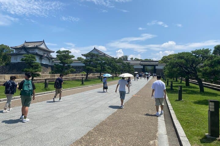 Guided Tour of Some Attractions in Osaka by Private Car — photo 15
