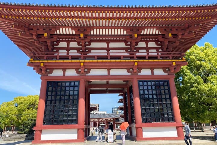 Allure of Osaka Walking Day Tour with a local guide — photo 17