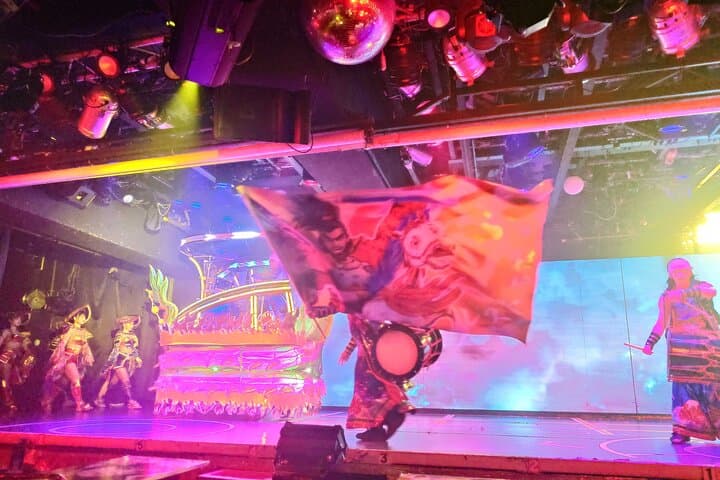 Watch Samurai Themed Entertainment Show in Shinjuku — photo 8