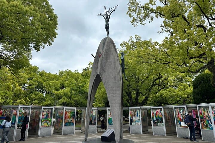 Hiroshima History and Evening Walk — photo 4
