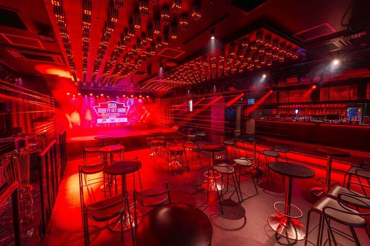 Osaka: High-Energy Japanese Variety Night Show (English MC) — photo 8