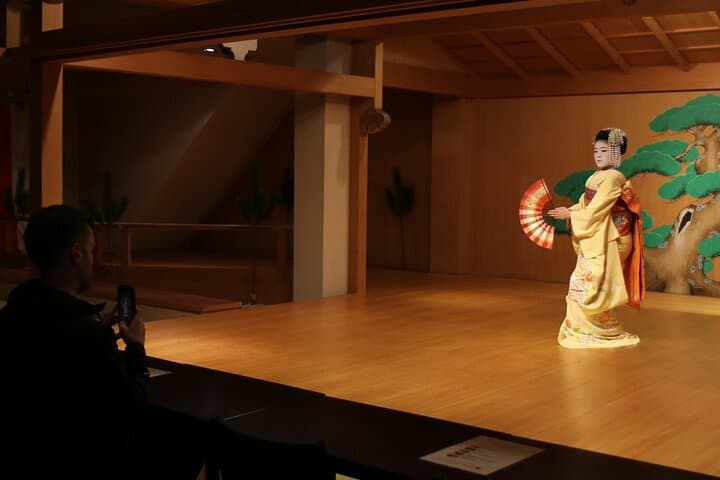 Maiko Dance and Tea Ceremony on a Noh Stage in Kyoto — photo 17