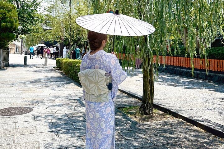 Kanazawa: Family-Friendly Kimono & Yukata Experience at WARGO — photo 11