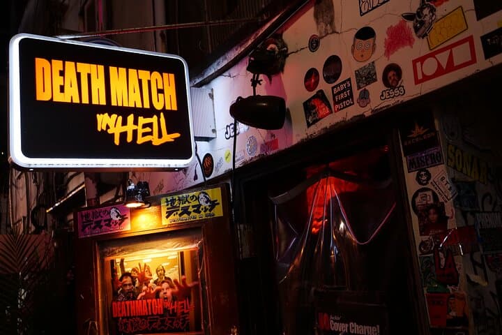 Explore Shinjuku by Night — photo 17