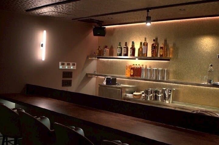 Tokyo Roppongi Members‑Only Karaoke Bar Tour - Unlimited Drinks — photo 6