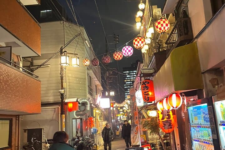 Solo Travelers Unite in Tokyo — photo 12
