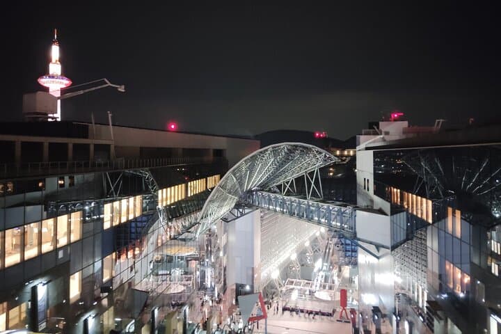 Kyoto: Station and Tower Night Tour with Light Show — photo 12