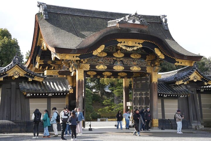 Kyoto Full-Day Bus Tour: Nijo, Arashiyama & Fushimi Inari (EN/ES) — photo 13