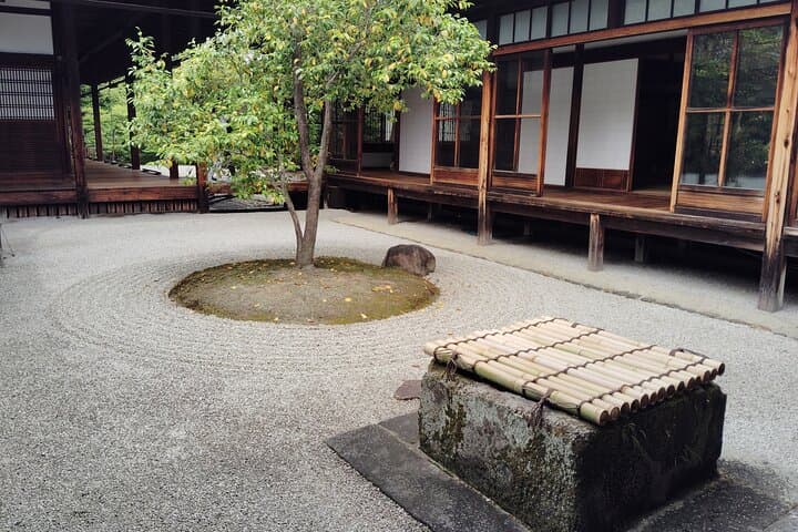 Kyoto: Zen and Art at Tranquil Kennin-ji Temple — photo 6