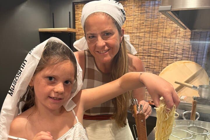 Kyoto: Paint Your Own Ramen Bowl & Michelin Ramen Class — photo 10